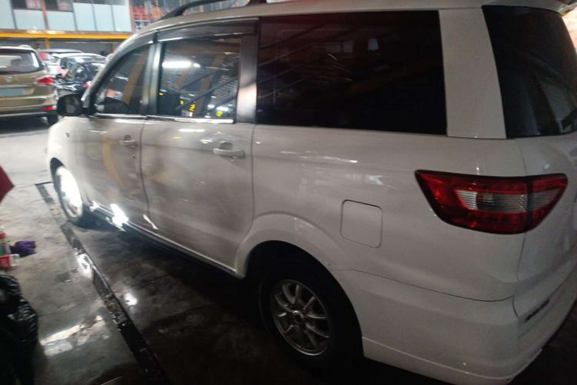 Used HYOSOW H2 2016 H2E 1.5L Elite Model BJ415B Left Side