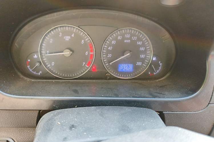 Used HYOSOW H2 2016 H2E 1.5L Classic Model BJ415A Odometer Close Up