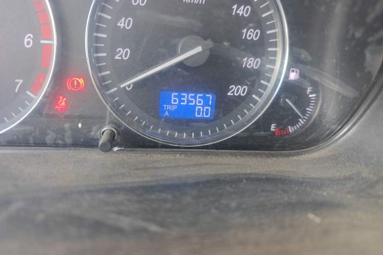 Used HYOSOW H2 2016 H2E 1.5L Classic Model BJ415A Odometer Close Up