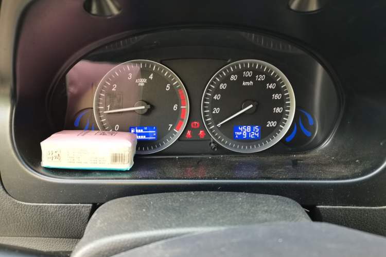 Used HYOSOW H2 2016 H2E 1.5L Elite Model BJ415B Odometer Close Up