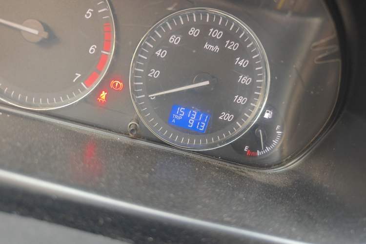 Used HYOSOW H2 2016 H2E 1.5L Fashion Model BJ415B Odometer Close Up