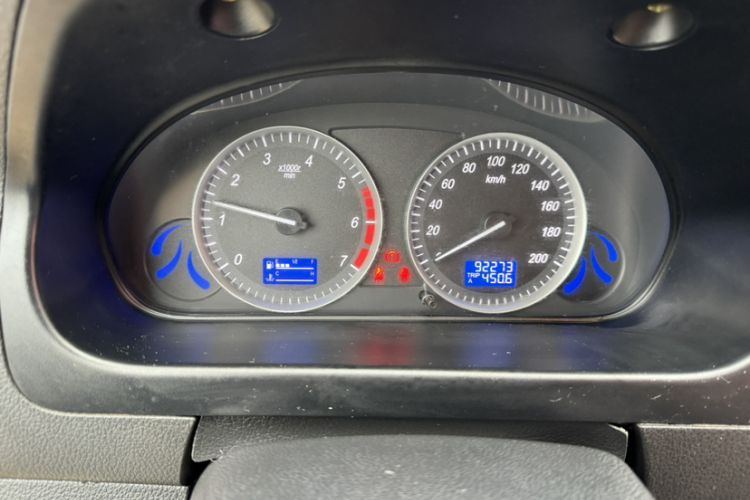 Used HYOSOW H2 2016 H2E 1.5L Elite Model BJ415B Odometer Close Up