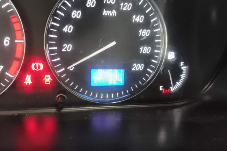 Used HYOSOW H2 2016 H2E 1.5L Elite Model BJ415B Odometer Close Up