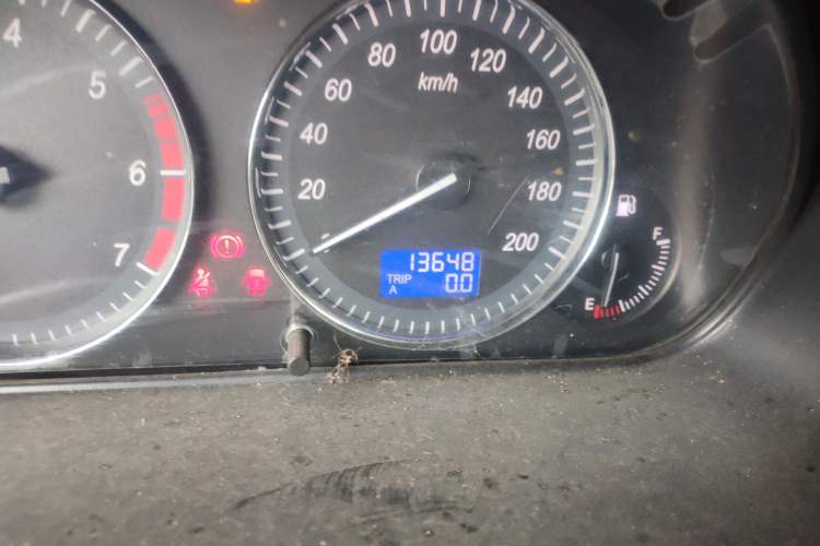 Used HYOSOW H2 2016 H2E 1.5L Elite Model BJ415B Odometer Close Up