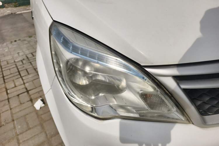 Used HYOSOW H2 2016 H2E 1.5L Elite Model BJ415B Right Front Headlight
