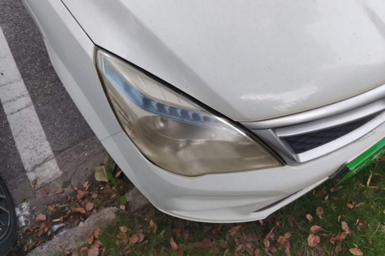 Used HYOSOW H2 2016 H2E 1.5L Elite Model BJ415B Right Front Headlight