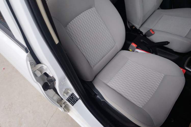 Used HYOSOW H2 2016 H2E 1.5L Classic Model BJ415A Right Front Seat