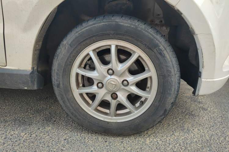 Used HYOSOW H2 2016 H2E 1.5L Elite Model BJ415B Right Front Wheel Hub