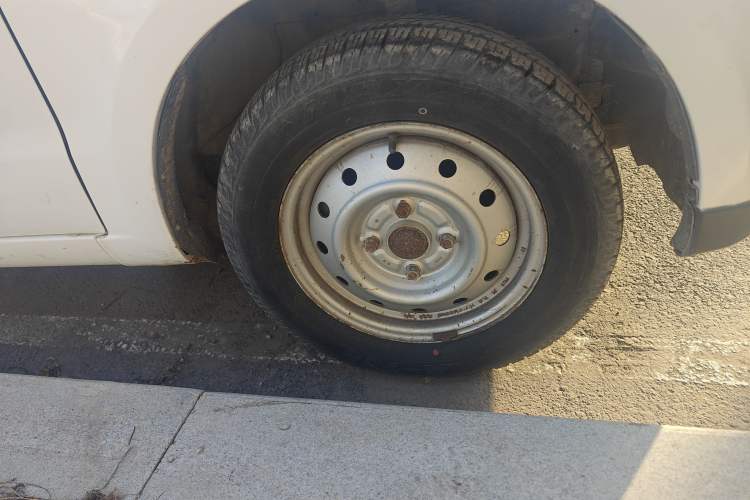 Used HYOSOW H2 2016 H2E 1.5L Classic Model BJ415A Right Front Wheel Hub