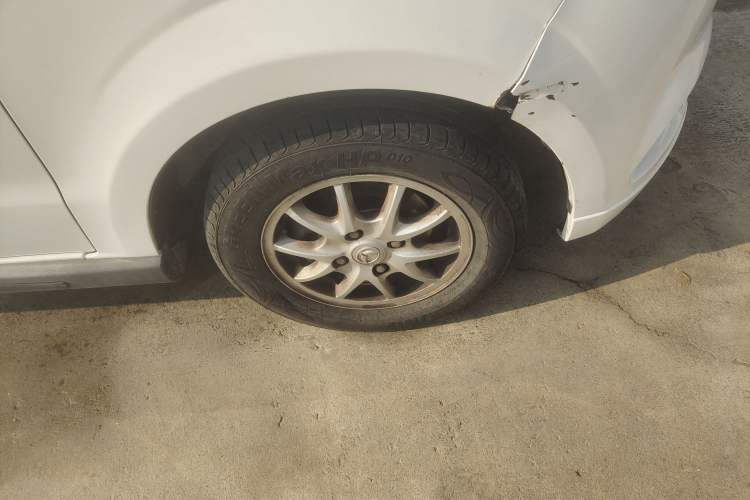 Used HYOSOW H2 2016 H2E 1.5L Elite Model BJ415B Right Front Wheel Hub