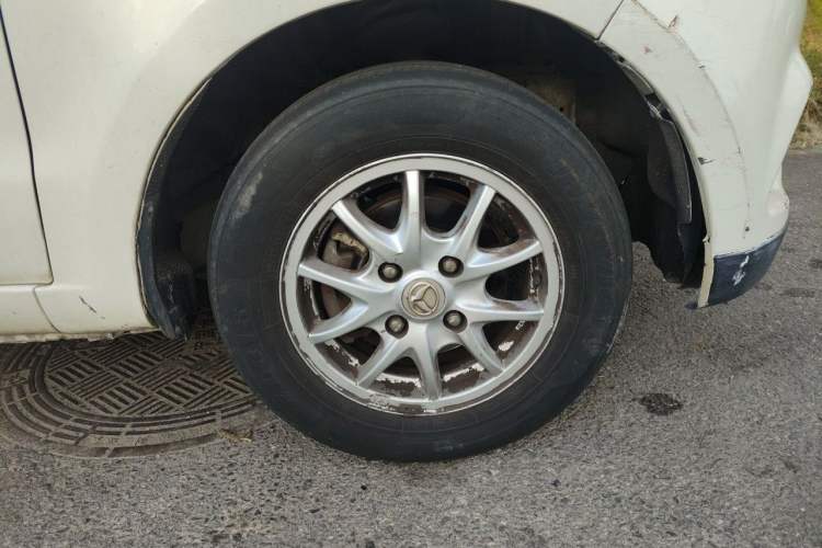 Used HYOSOW H2 2016 H2E 1.5L Fashion Model BJ415B Right Front Wheel Hub