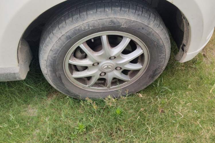 Used HYOSOW H2 2016 H2E 1.5L Elite Model BJ415B Right Front Wheel Hub