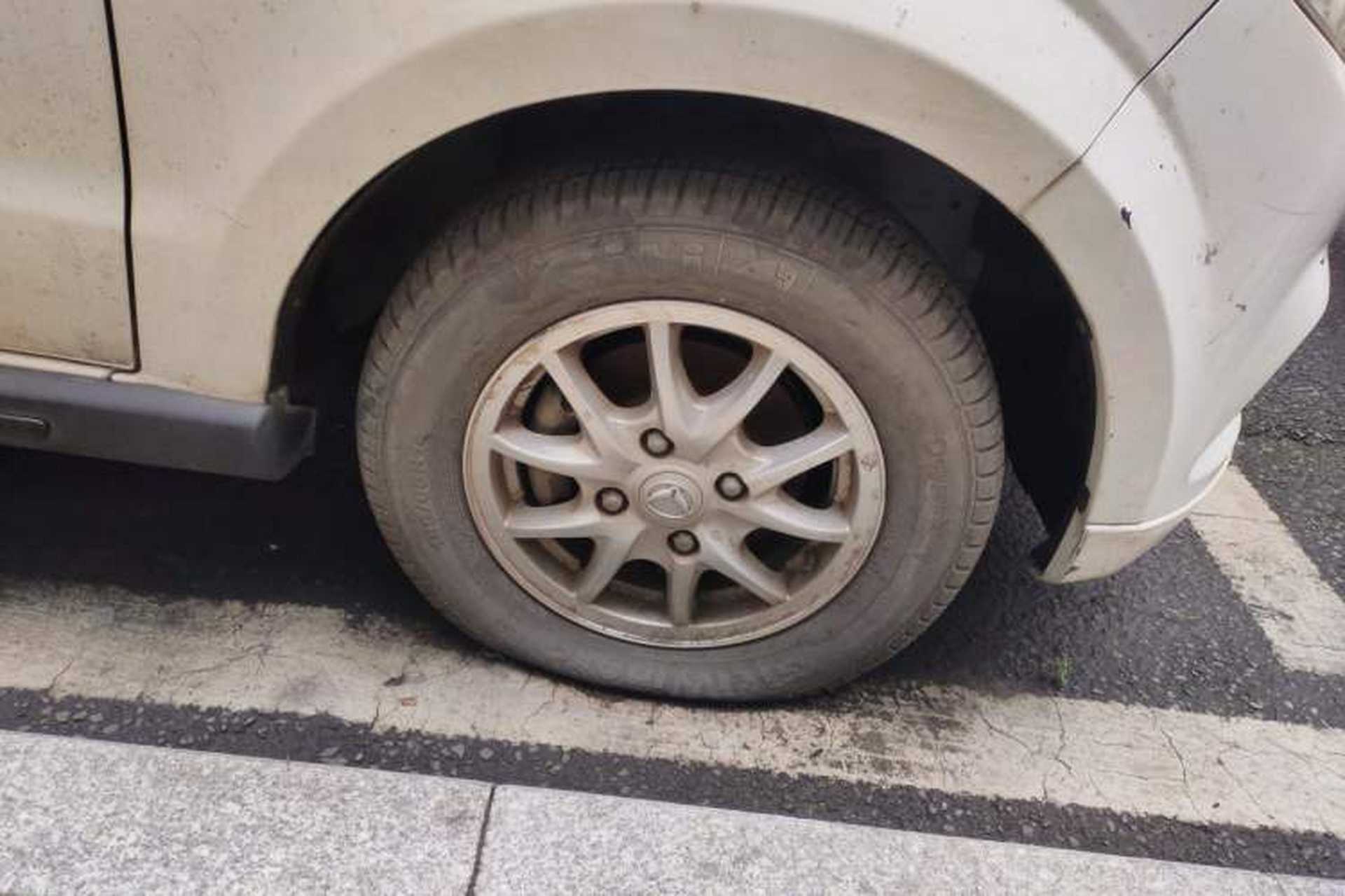 Used HYOSOW H2 2016 H2E 1.5L Elite Model BJ415B Right Front Wheel Hub