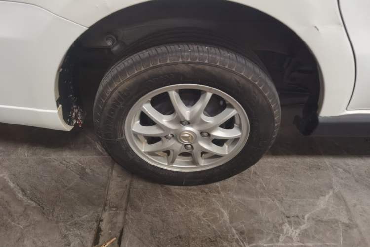 Used HYOSOW H2 2016 H2E 1.5L Elite Model BJ415B Right Rear Wheel Hub