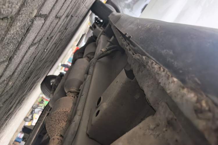 Used HYOSOW H2 2016 H2E 1.5L Elite Model BJ415B Right Side Sill