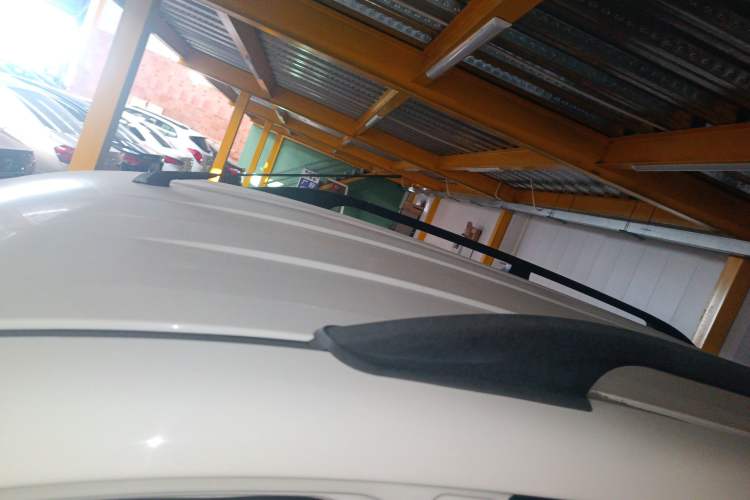 Used HYOSOW H2 2016 H2E 1.5L Elite Model BJ415B Roof