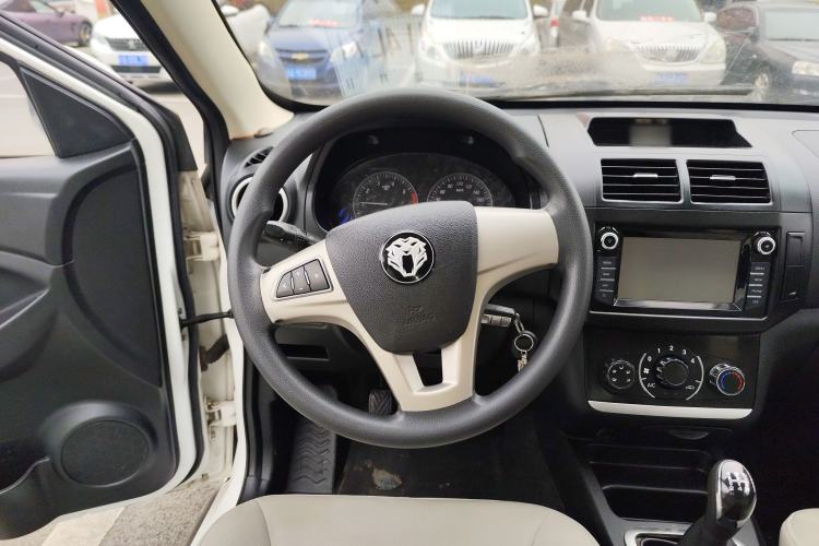 Used HYOSOW H2 2016 H2E 1.5L Elite Model BJ415B Steering Wheel