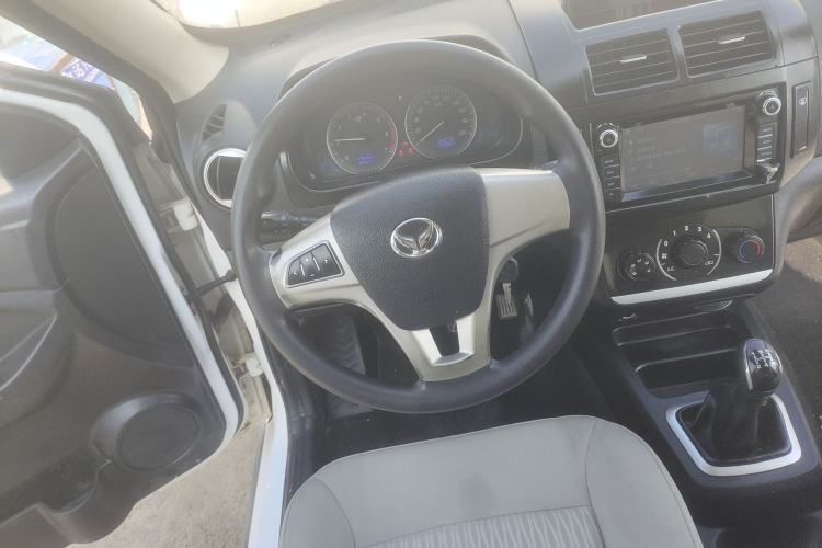 Used HYOSOW H2 2016 H2E 1.5L Elite Model BJ415B Steering Wheel