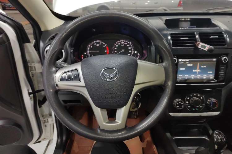 Used HYOSOW H2 2016 H2E 1.5L Elite Model BJ415B Steering Wheel