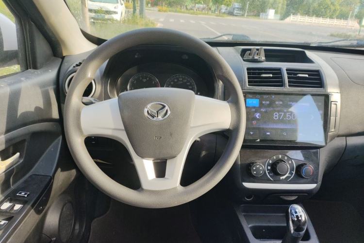 Used HYOSOW H2 2016 H2E 1.5L Fashion Model BJ415B Steering Wheel