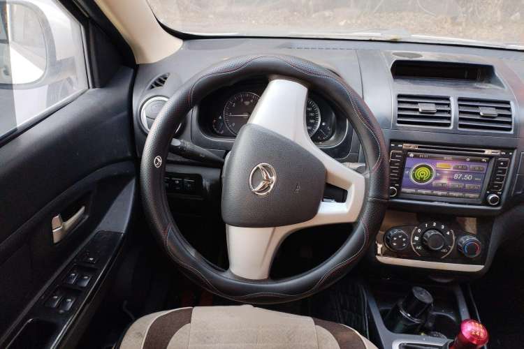 Used HYOSOW H2 2016 H2E 1.5L Fashion Model BJ415B Steering Wheel