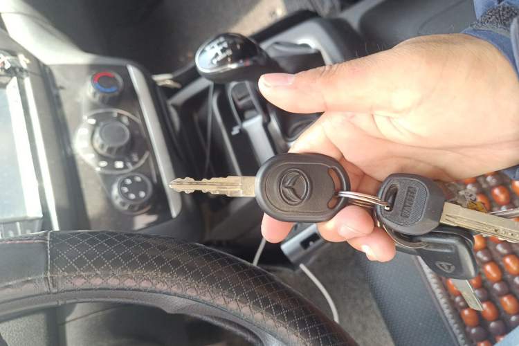 Used HYOSOW H2 2016 H2E 1.5L Elite Model BJ415B Vehicle Key