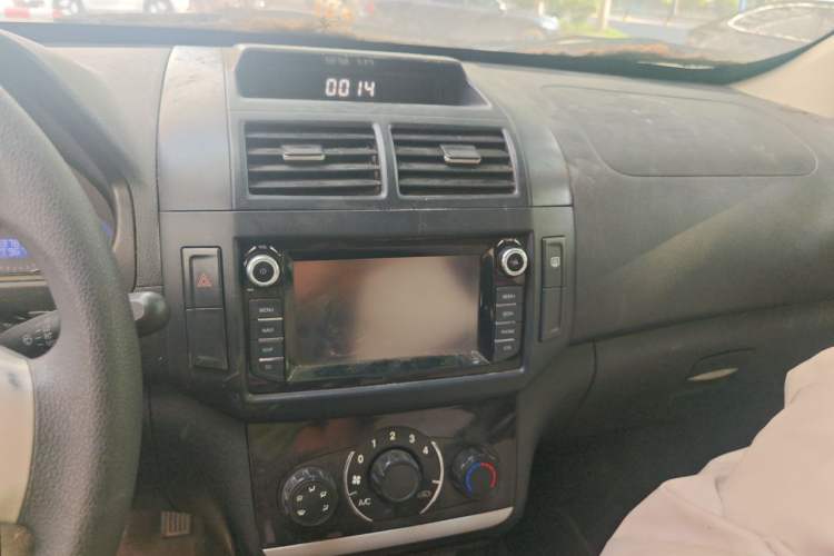 Used HYOSOW H2 2016 H2E 1.5L Elite Model BJ415B Audio And AC Panel