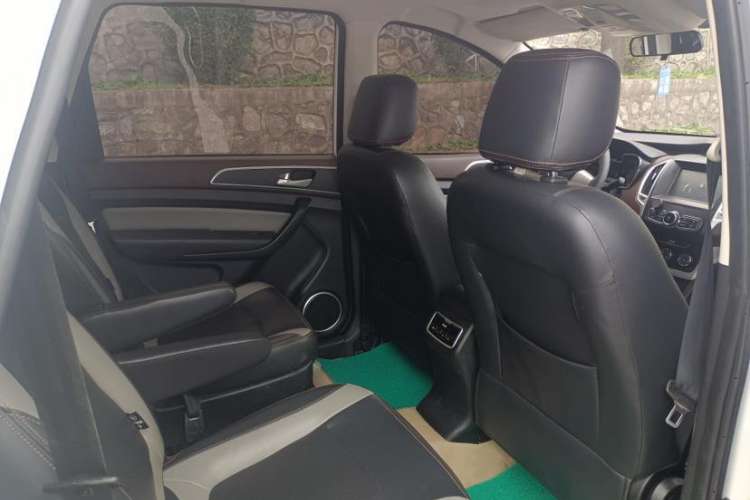 Used HYOSOW H3 2017 1.5L Manual Comfort Sunroof Version Interior 3