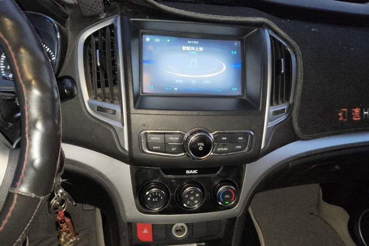 Used HYOSOW H3 2015 1.5L manual luxury version Audio And AC Panel