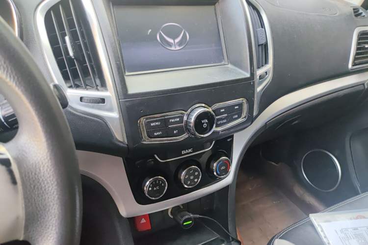 Used HYOSOW H3 2015 1.5L manual luxury version Audio And AC Panel