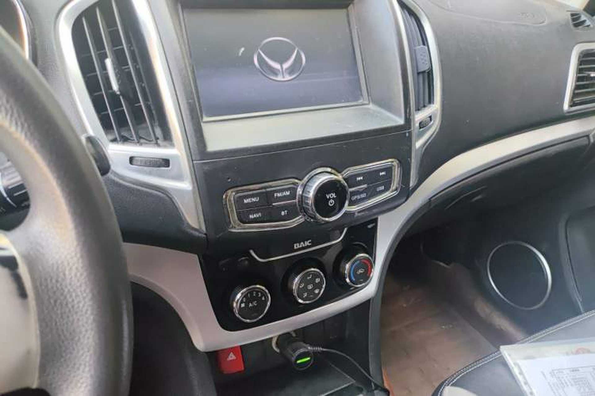 Used HYOSOW H3 2015 1.5L manual luxury version Audio And AC Panel