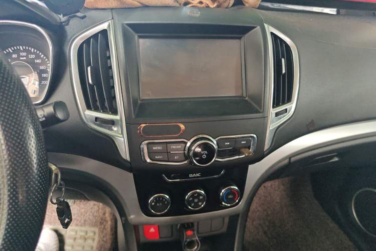 Used HYOSOW H3 2015 1.5L manual luxury version Audio And AC Panel