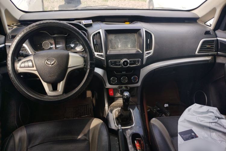 Used HYOSOW H3 2015 1.5L manual luxury version Center Console