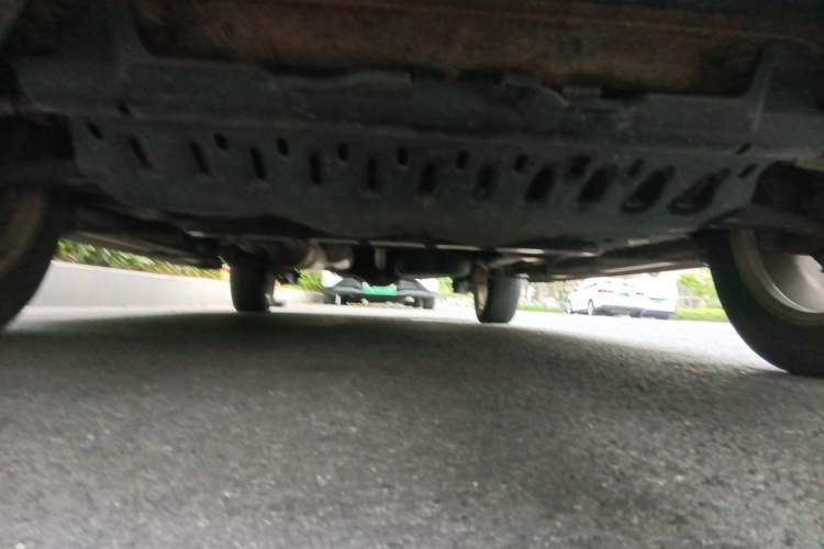 Used HYOSOW H3 2015 1.5L manual luxury version Chassis Front