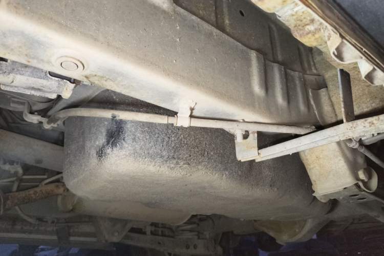 Used HYOSOW H3 2015 1.5L manual luxury version Chassis Rear Left