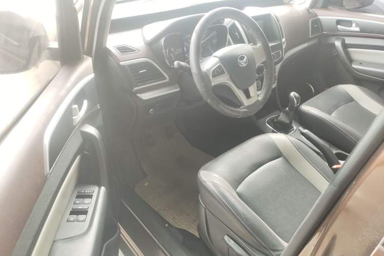 Used HYOSOW H3 2015 1.5L manual Comfort trim level Driver Seat