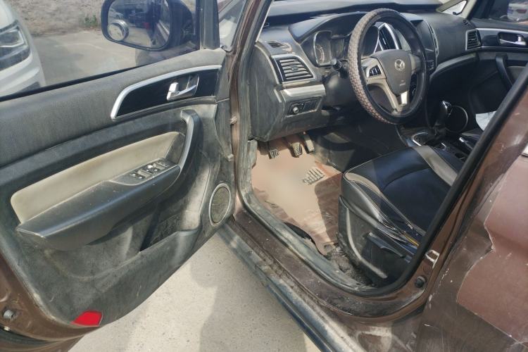 Used HYOSOW H3 2015 1.5L manual luxury version Driver Seat