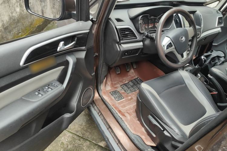 Used HYOSOW H3 2015 1.5L manual luxury version Driver Seat