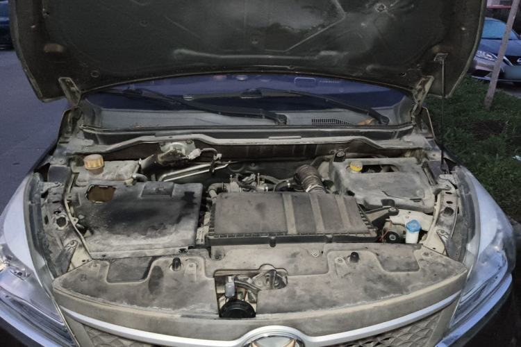 Used HYOSOW H3 2015 1.5L manual luxury version Engine Bay