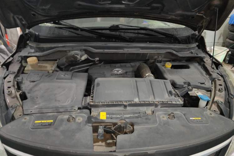 Used HYOSOW H3 2015 1.5L manual luxury version Engine Bay
