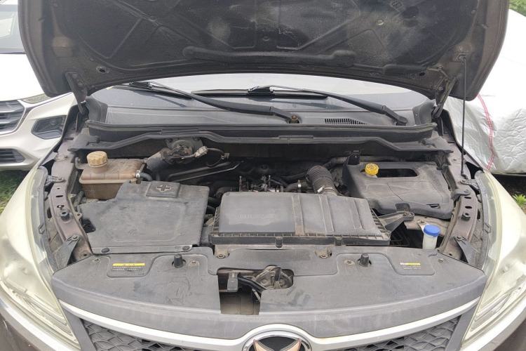 Used HYOSOW H3 2015 1.5L manual Comfort trim level Engine Bay
