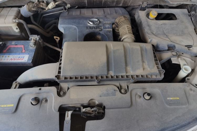 Used HYOSOW H3 2015 1.5L manual luxury version Engine Bay
