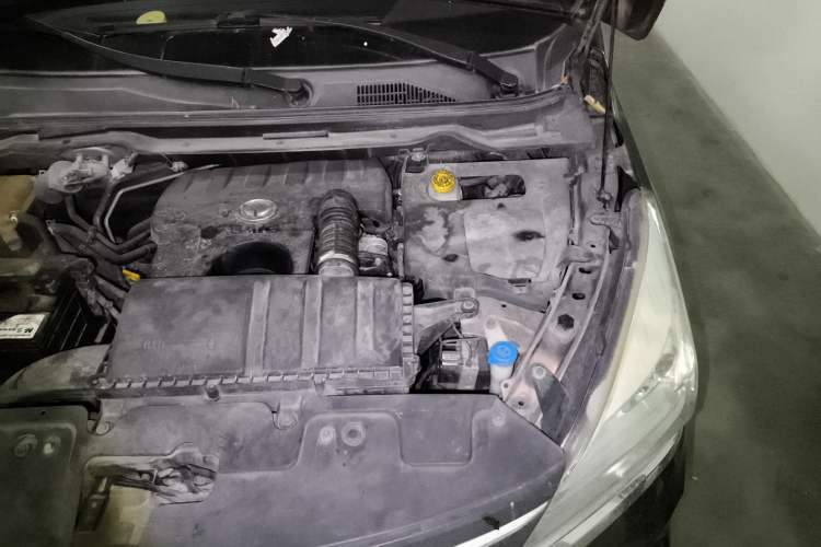 Used HYOSOW H3 2015 1.5L manual luxury version Engine Bay Left