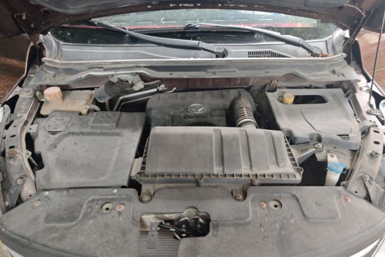 Used HYOSOW H3 2015 1.5L manual luxury version Engine Bay