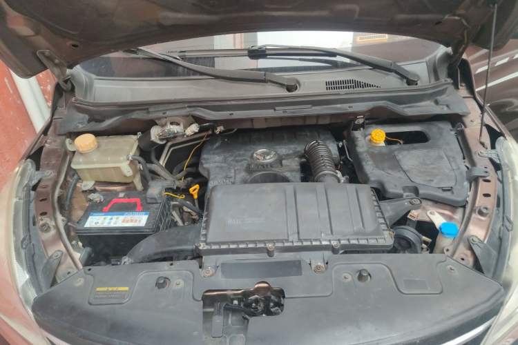 Used HYOSOW H3 2015 1.5L manual luxury version Engine Bay
