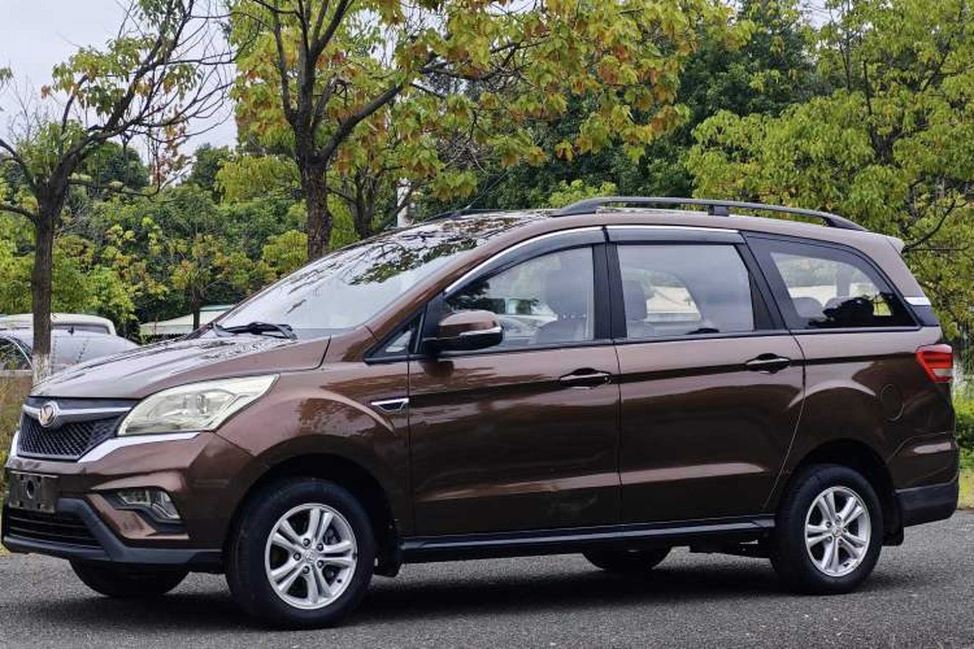 Used HYOSOW H3 2015 1.5L manual Comfort trim level Exterior 1