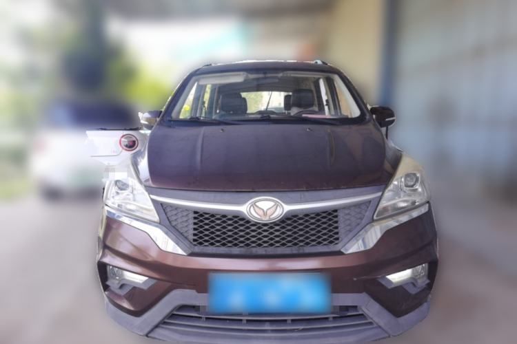 Used HYOSOW H3 2015 1.5L manual luxury version Front