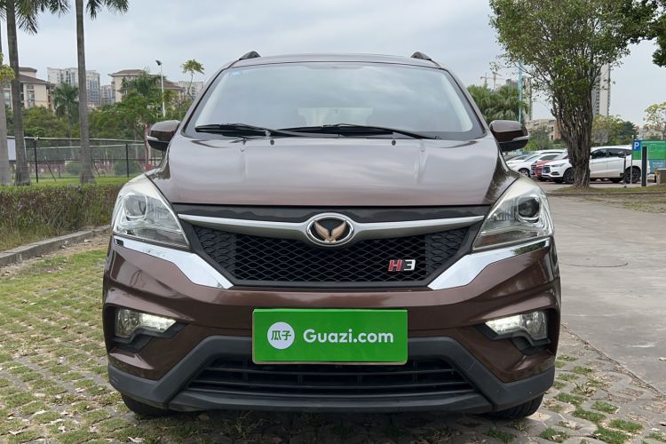 Used HYOSOW H3 2015 1.5L manual luxury version Front