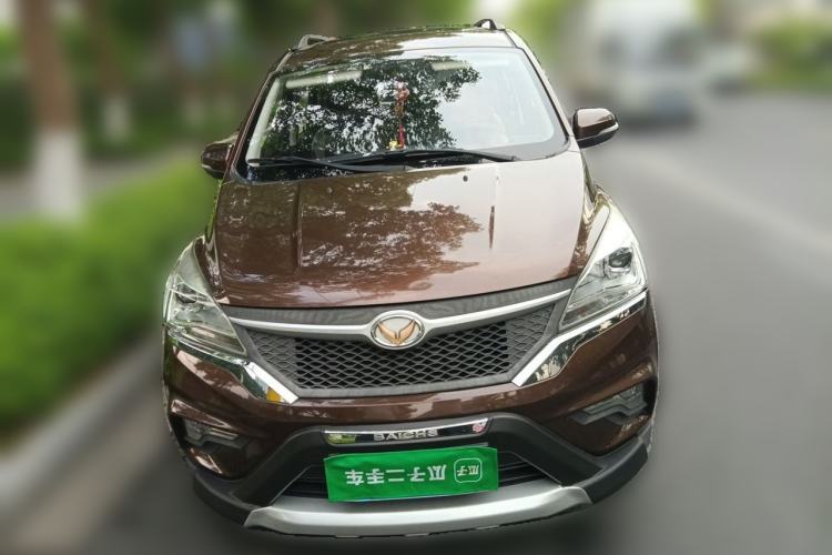 Used HYOSOW H3 2015 1.5L manual luxury version Front