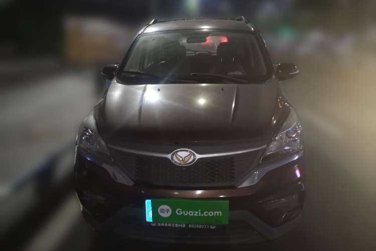 Used HYOSOW H3 2015 1.5L manual luxury version Front